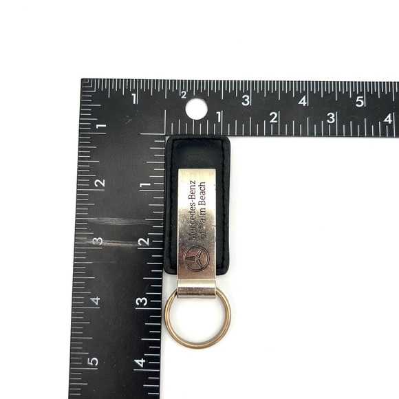 Mercedes Benz Key Chain - Picture 7 of 9